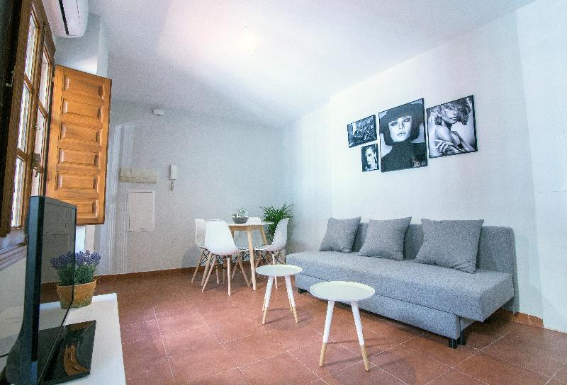 Apartamentos Nahira Suites 3000 Granada Eksteriør billede
