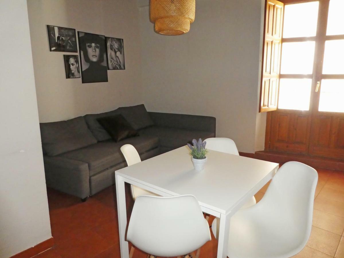 Apartamentos Nahira Suites 3000 Granada Eksteriør billede