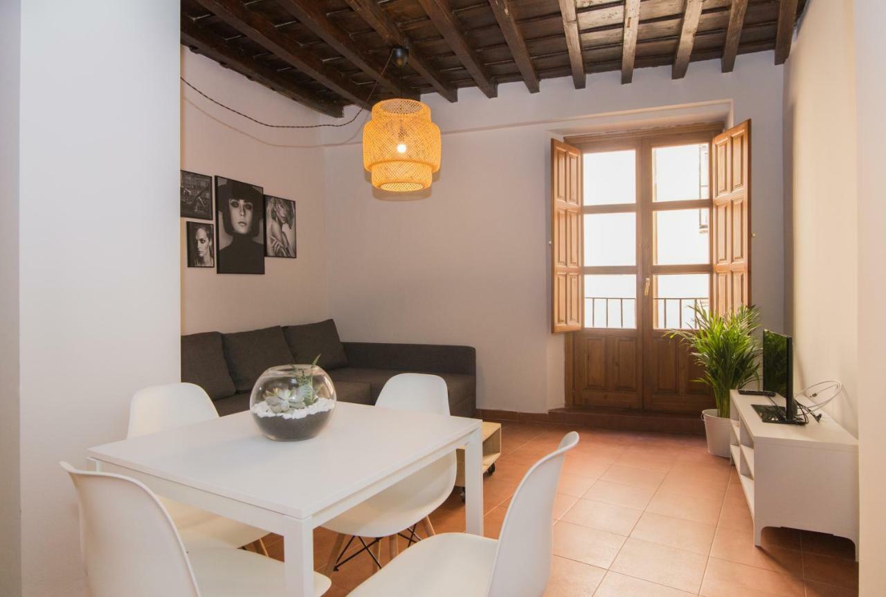 Apartamentos Nahira Suites 3000 Granada Eksteriør billede