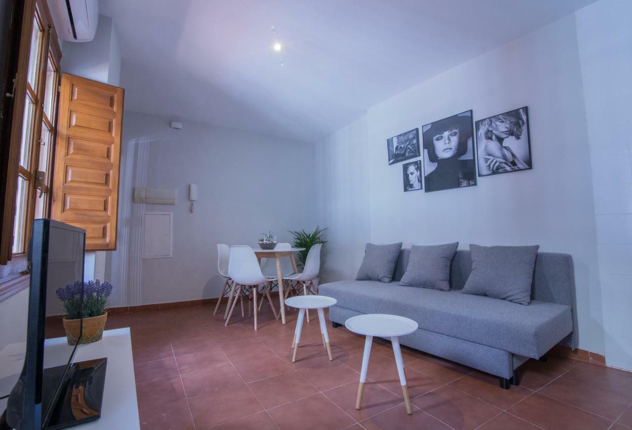 Apartamentos Nahira Suites 3000 Granada Eksteriør billede